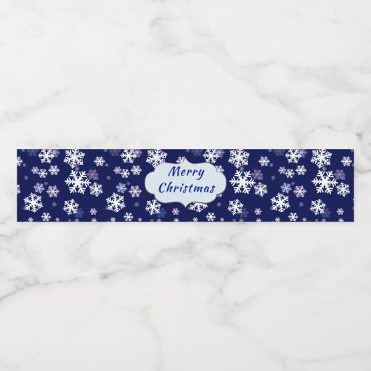 濃い青の地面に青と白の雪の結晶 ペットボトルラベル (シングルラベル)