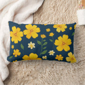 濃い青の背景の黄色い花 ランバークッション (ブランケット)