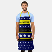 濃い青色の明るい黄色と黒 エプロン (着用した状態)