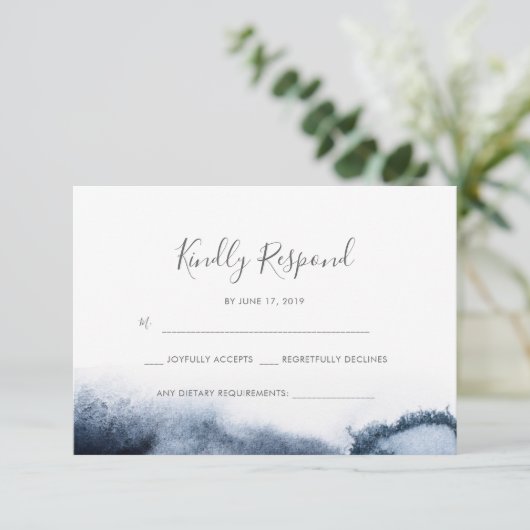 濃い黒の水彩RSVPカード 招待状 (スタンド正面)