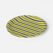 濃い、薄い青と黄色のストライプ ペーパープレート (アングル)