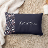 濃エレガントい青で輝くピンクの金属の雪片  ランバークッション (ブランケット)