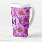 濃エレガント色ピンク色マゼンタフローラデイジー カフェラテマグ (右アングル)