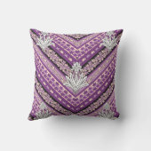 濃厚な紫と白のfを特徴とするピンクの生地 クッション (裏面)