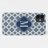 濃紺および灰色のクローバーのカスタムのモノグラム Case-Mate iPhoneケース (裏面(横))
