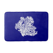 濃紺そして白い沿岸装飾の珊瑚 バスマット (正面)