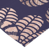 濃紺のエレガントなばら色の金ゴールドの花のスケッチ ショートテーブルランナー (コーナー)