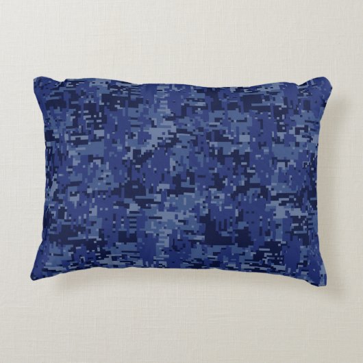 濃紺のデジタル迷彩柄のアクエリアスの(占星術の)十二宮図の記号 アクセントクッション (裏面)