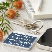 濃紺の尼僧によって教えられる キーホルダー (正面右)