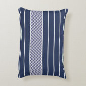 濃紺の白のストライプのシェブロンモダンなパターン アクセントクッション (裏面(縦))