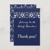 濃紺は白いレースのモノグラムの結婚式感謝していしています サンキューカード (正面/裏面)