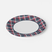 濃紺、赤いおよび灰色のスポーティな格子縞のボーダー ペーパープレート (アングル)