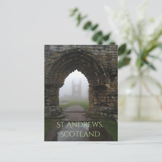 濃霧の中のスコットランド大聖堂アーチ ポストカード (スタンド正面)