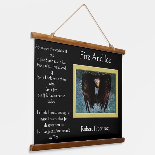 火と氷のハゲのワシのスプラッシュ 吊り下げ型タペストリー (傾斜あり)