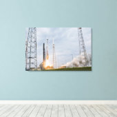 火と煙は離陸を示す キャンバスプリント (インサイチュ (ウッドフロア))