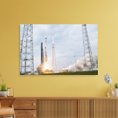 火と煙は離陸を示す キャンバスプリント (インサイチュ (リビング))