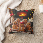 火のそばのジンジャーブレッド一家 クッション (ブランケット)