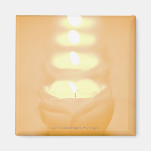 火のついたロウソクの列 マグネット (正面)