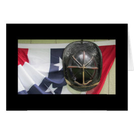 火のヘルメットおよび旗