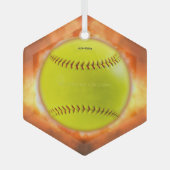 火の上に滑りやすいジョーのソフトボール炎のファイアボールラス ガラスオーナメント (正面)