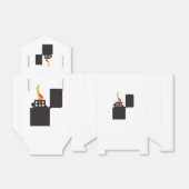 火の付いた開いたシガレットライター フェイバーボックス (折り畳みなし)