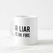 火の嘘つきの嘘つきのズボン コーヒーマグカップ (正面左)