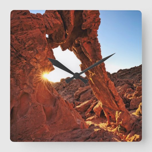 火の谷の象の岩 スクエア壁時計 (正面)