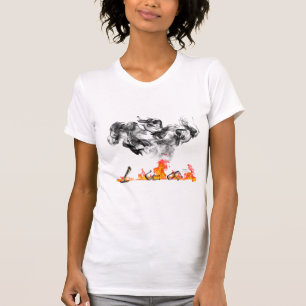 火を吹くドラゴンが一角獣を吸う Tシャツ