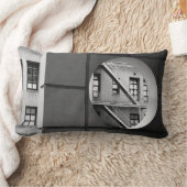 火を逃れて円を描く ランバークッション (ブランケット)