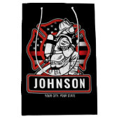 火パーソナライズされた軍消防団愛国国旗  ミディアムペーパーバッグ (正面)