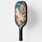 火吹きドラゴンレッド・ブルーと金ゴールド はかりで測 ピックルボールラケット (左)