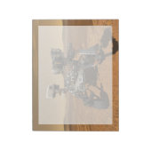 火星の表面で動作する忍耐ローバー。 ノートパッド (回転)