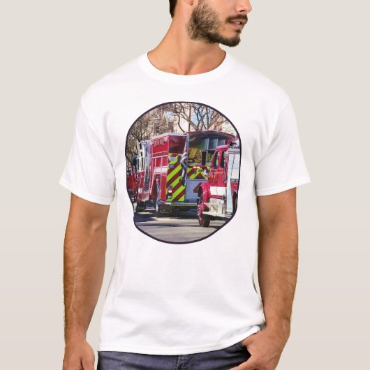 火災と救助 Tシャツ (正面)