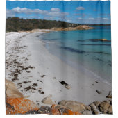 火災の湾カラフルビーチ風景の写真 シャワーカーテン (正面)