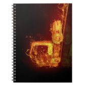 火炎の赤い燃えるトラック ノートブック (正面)