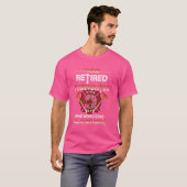 火誇りを持った退職した士誇りを持った予選 Tシャツ (正面フル)