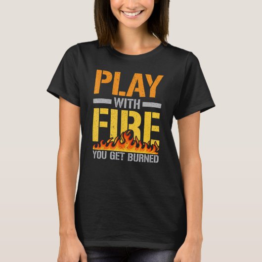 火遊炎水切り火炎放射器を備えた Tシャツ (正面)