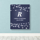 灯列モノグラム結パーソナライズされた婚日 キャンバスプリント (インサイチュ (ウッドフロア))