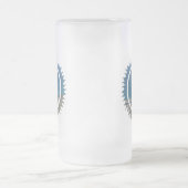 灯台デザインによって曇らされるマグ フロストグラスビールジョッキ (中央)