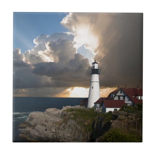 灯台日没: ポーツマス、ニューイングランド タイル (正面)