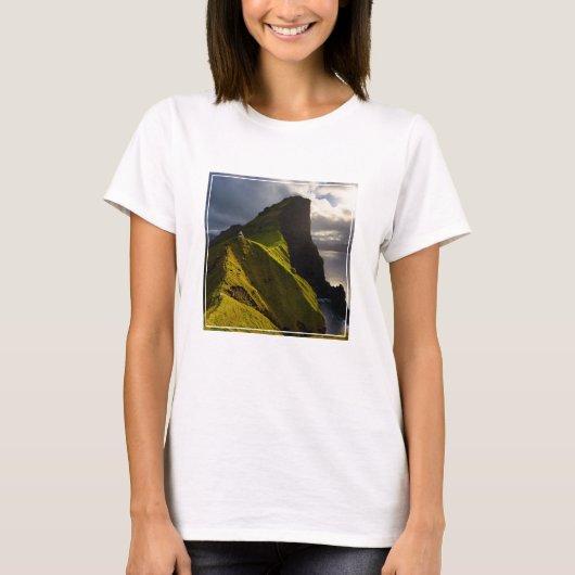 灯台 |フェロー諸島デンマーク Tシャツ (正面)