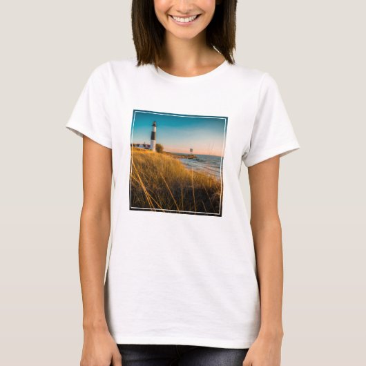 灯台 | Big Sable Light house Ludington, MI Tシャツ (正面)