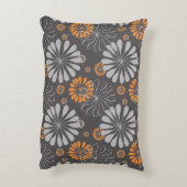 灰色およびオレンジ花のアクセントの装飾用クッション アクセントクッション (裏面(縦))