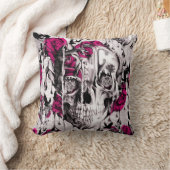 灰色およびピンクの溶けるばら色のスカル クッション (ブランケット)