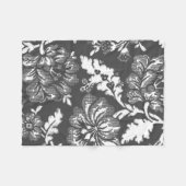 灰色および白く素朴な農家の花柄パターン フリースブランケット (正面(横))