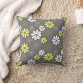 灰色および黄色の花模様 クッション (ブランケット)