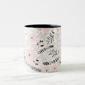 灰色お洒落ピンクの黒いパターン(の模様が)ある花 ツートーンマグカップ (中央)