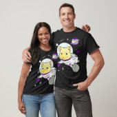 灰色がかったギニア豚の宇宙灰色がかった性プライド Tシャツ (ユニセックス)
