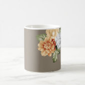 灰色とクリーム色の花葉について コーヒーマグカップ (中央)