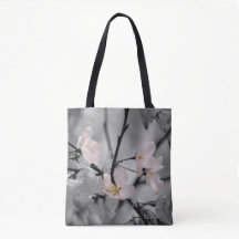 灰色とピンクの桜